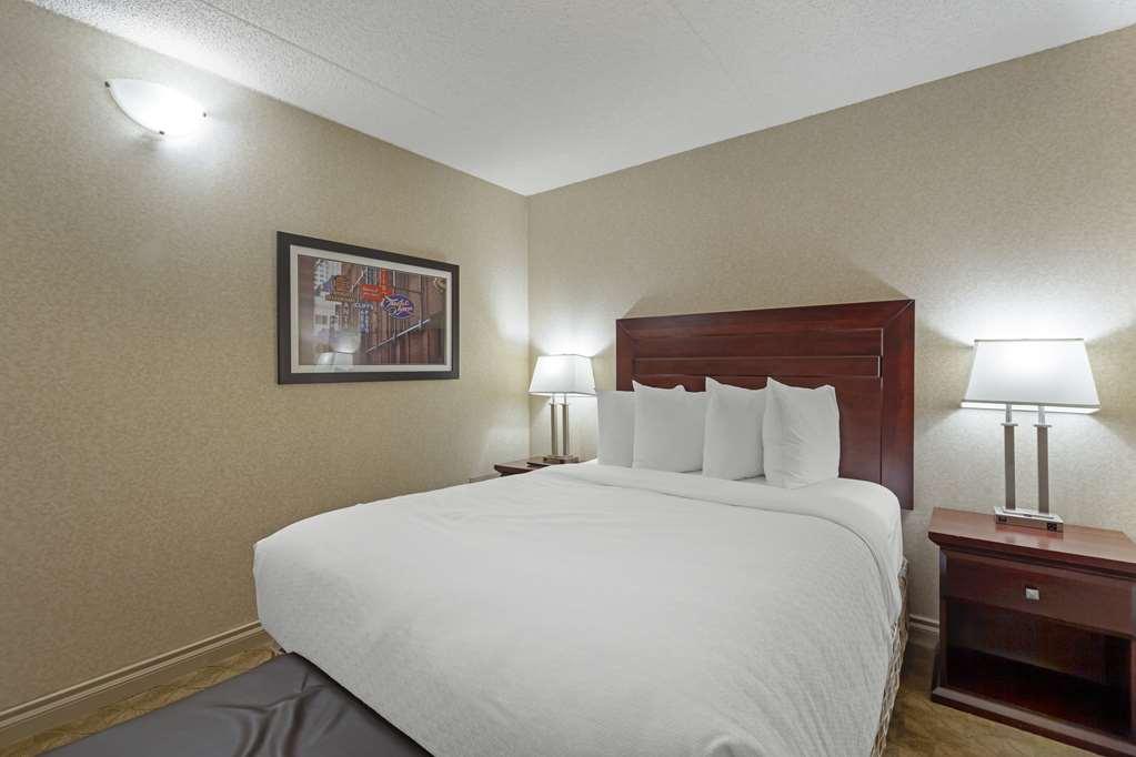 Best Western Plus City Centre Inn Edmonton Bilik gambar