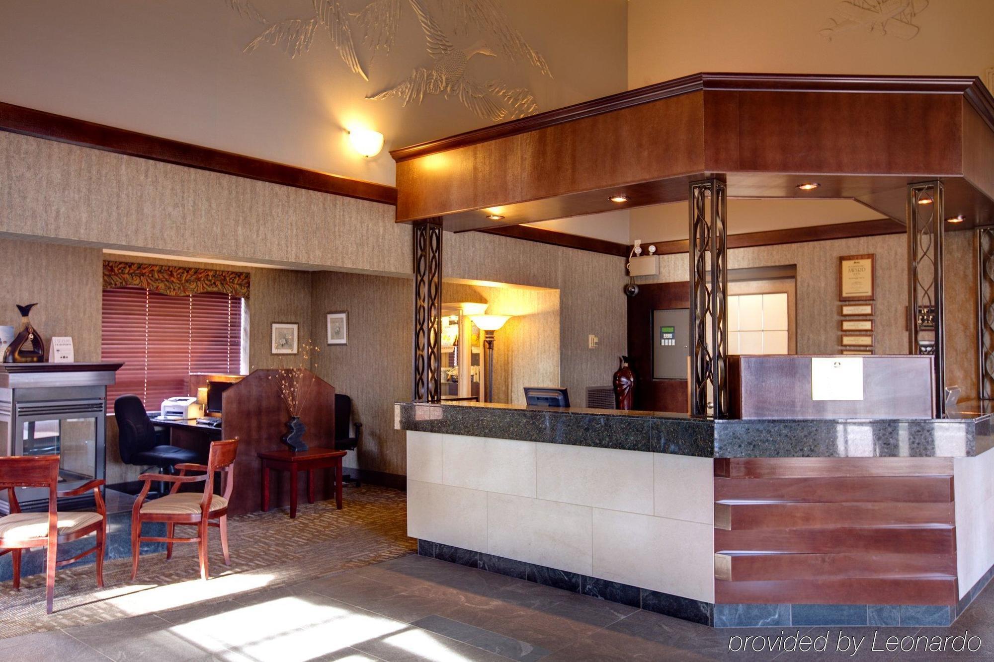 Best Western Plus City Centre Inn Edmonton Dalaman gambar