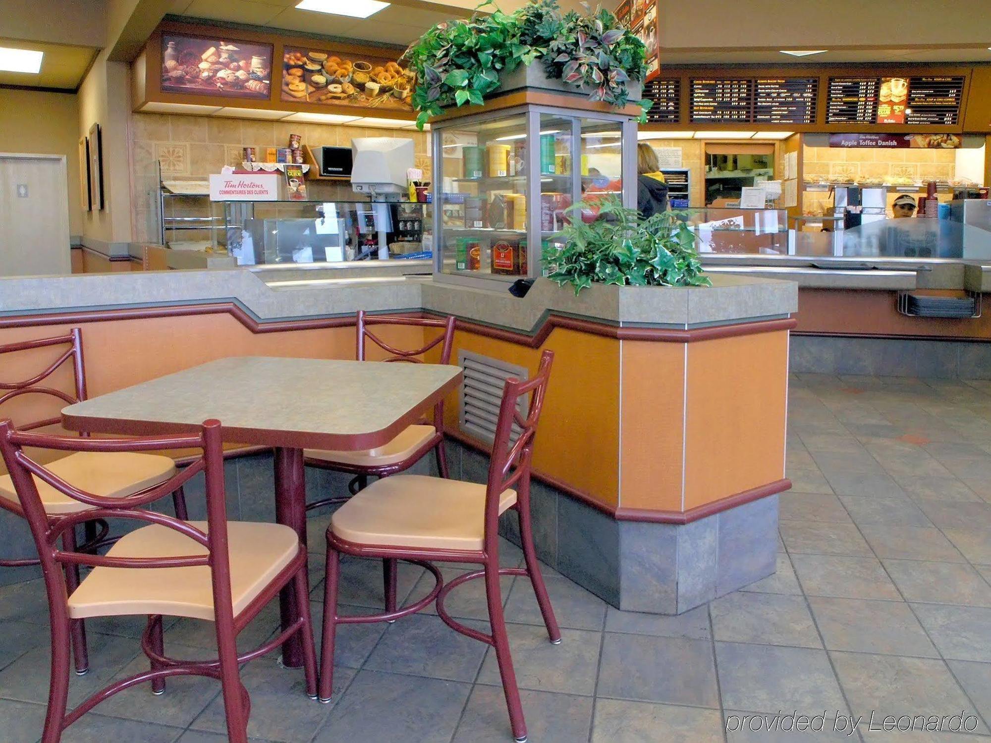 Best Western Plus City Centre Inn Edmonton Restoran gambar