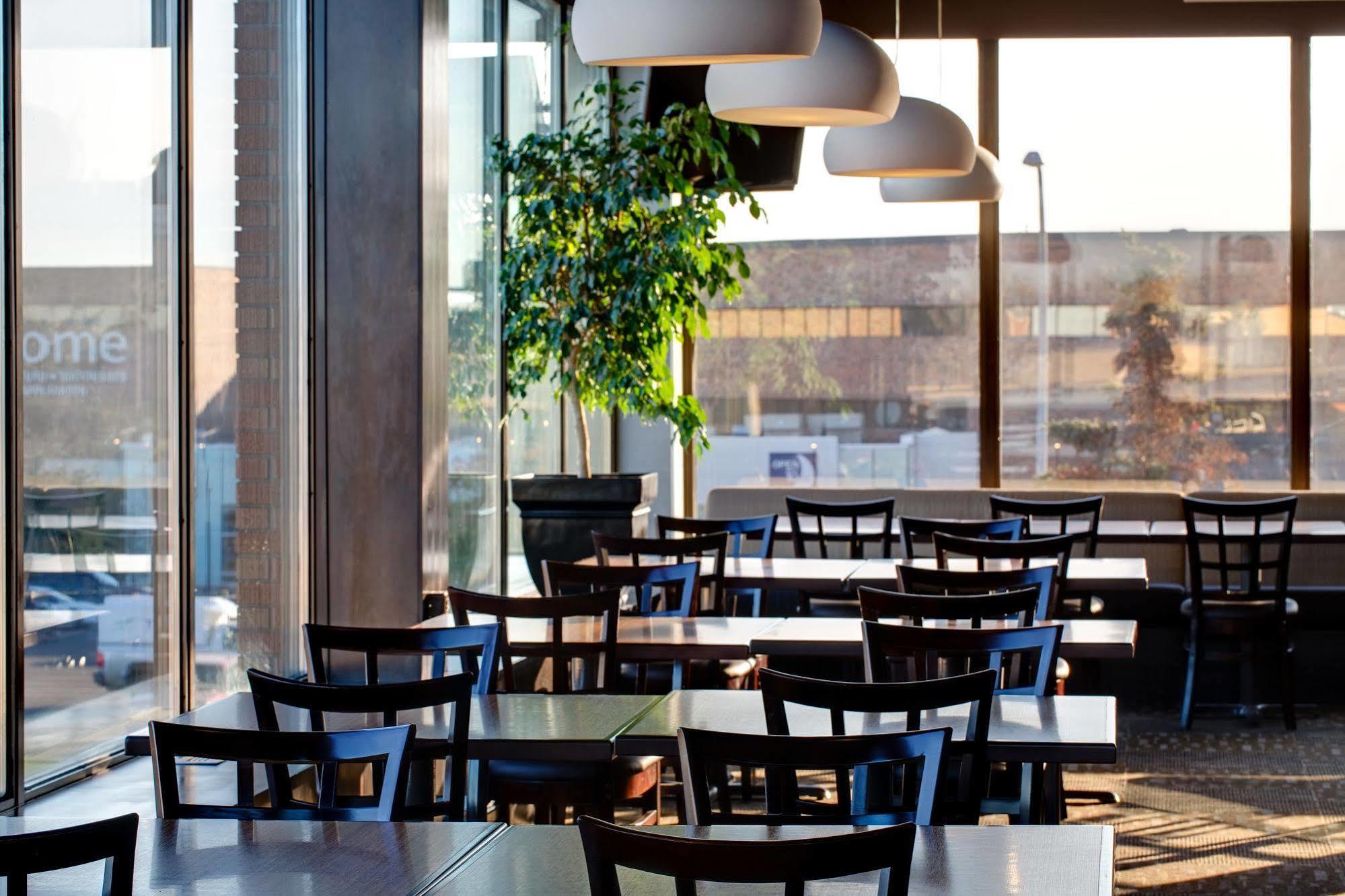 Best Western Plus City Centre Inn Edmonton Luaran gambar